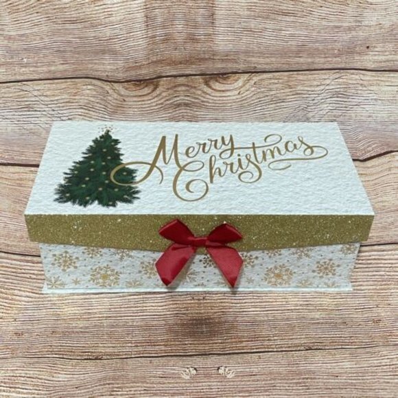 Merry Christmas Decorative‎ Glitter Ribbon Magnetic Closure Christmas Gift Box - Picture 1 of 7